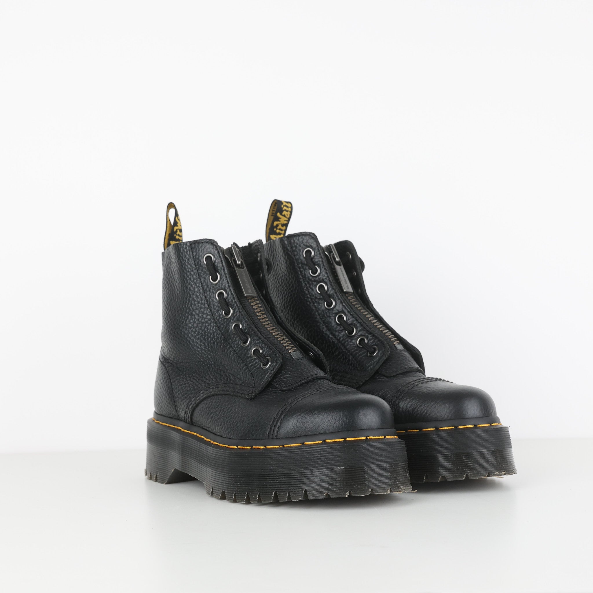 Dr martens best sale black 37