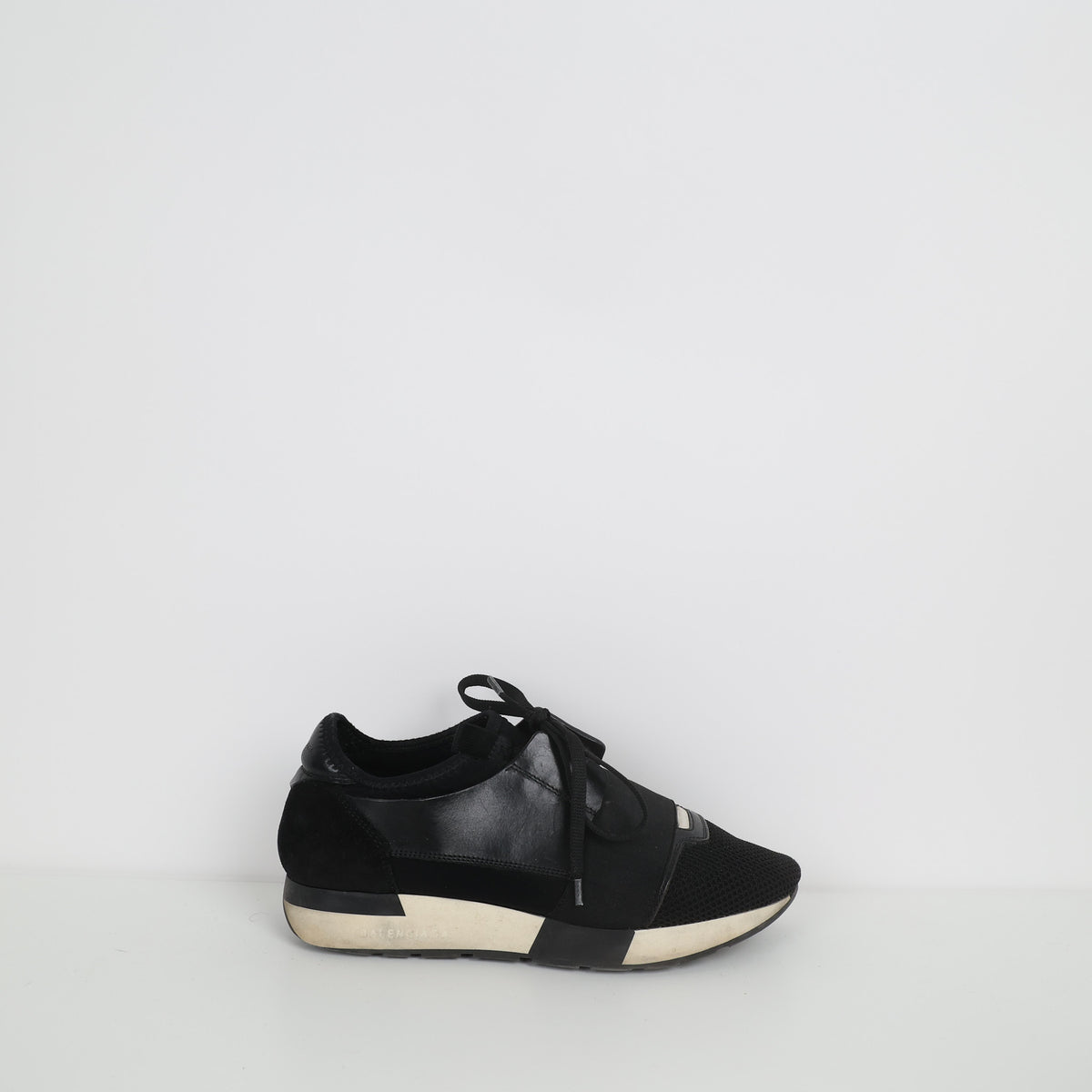 Balenciaga runners women on sale black