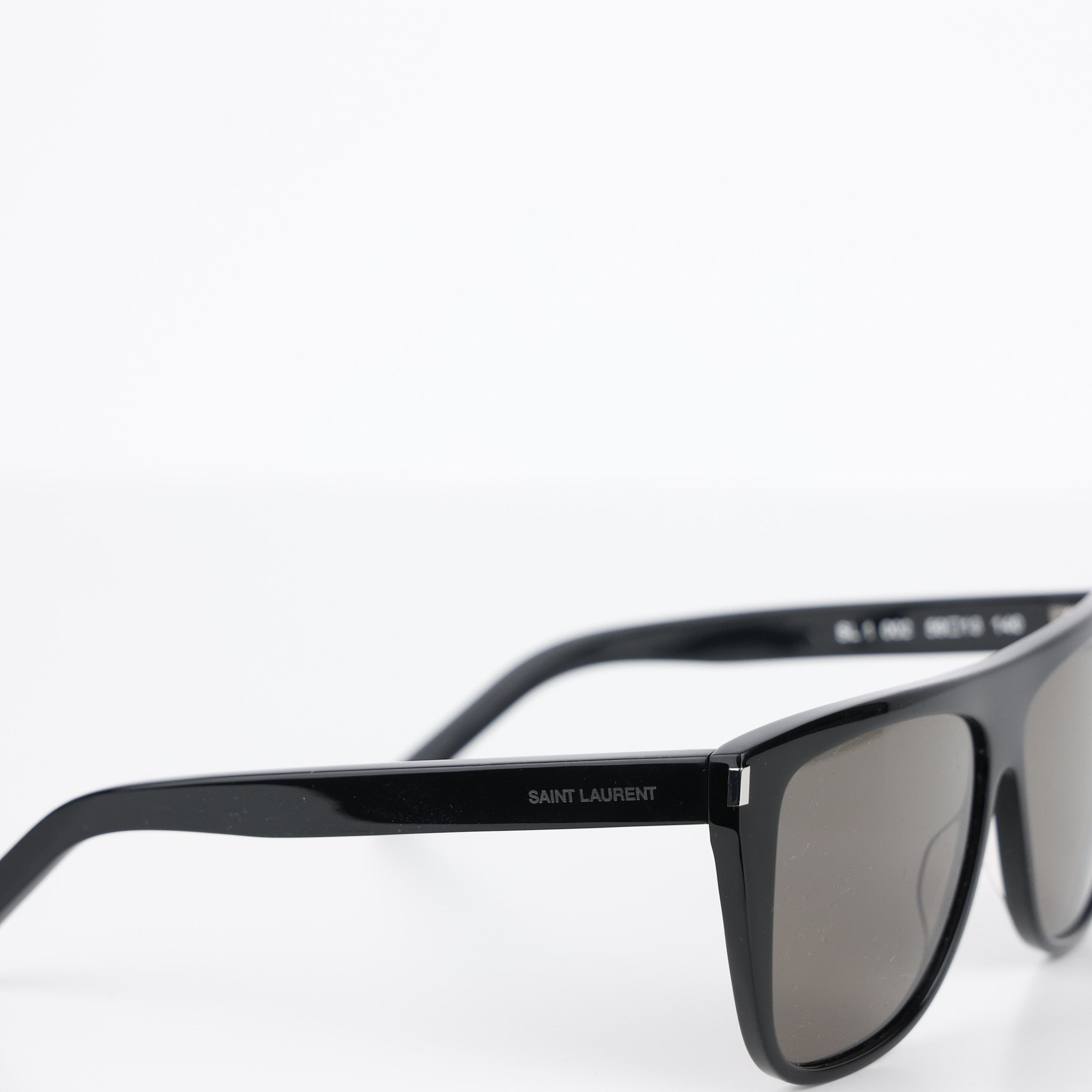 Saint Laurent SL 572 Black/Black 50/22/145 unisex adults Sunglasses :  Amazon.co.uk: Fashion