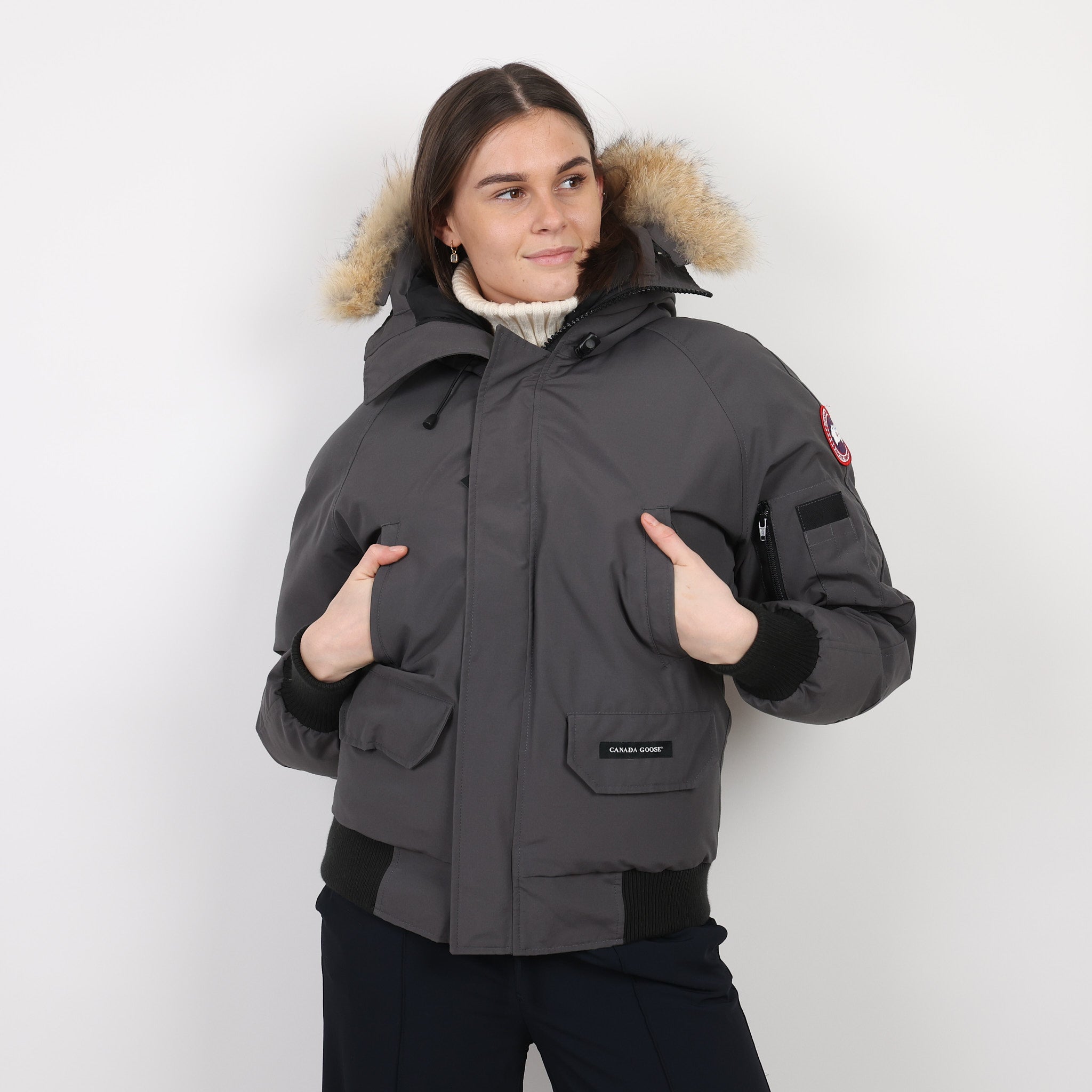 Canada goose chilliwack hot sale bomber graphite